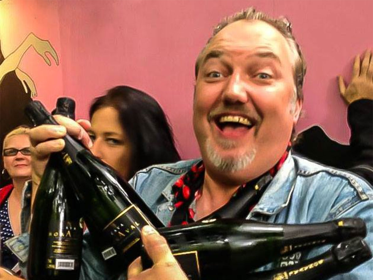 Fast ritual: champagnetræf hver lørdag