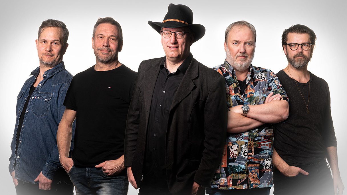 Havde jeg vidst jeg skulle fotograferes, havde jeg måske taget en anden skjorte på… eller…