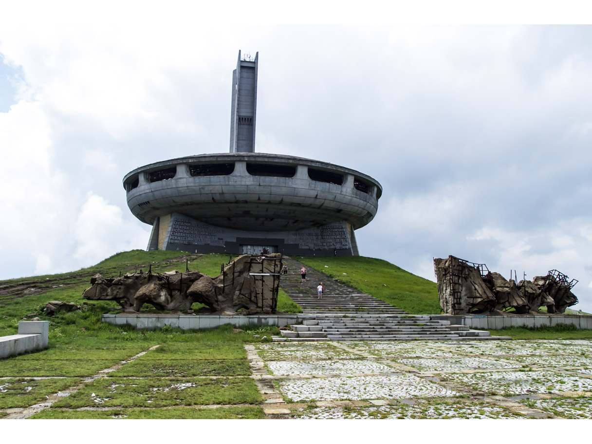 buzludzha13