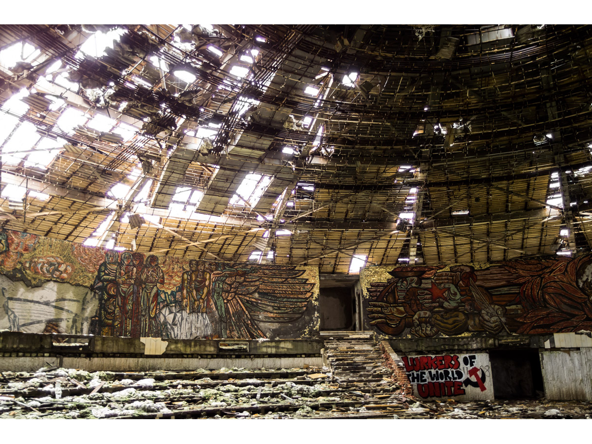 buzludzha55